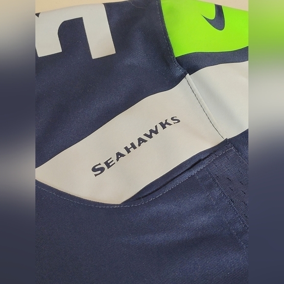 Seattle Seahawks Russell Wilson #3 Jersey - Size M - Picture 3 of 14
